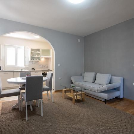 Modern Apartment Edda - Quiet Area - Close To Old Town And Beaches Zadar Exterior photo